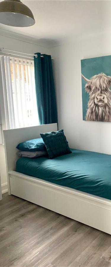 Nevis Rooms - Self Check In With Free Onsite Parking Inverlochy Экстерьер фото