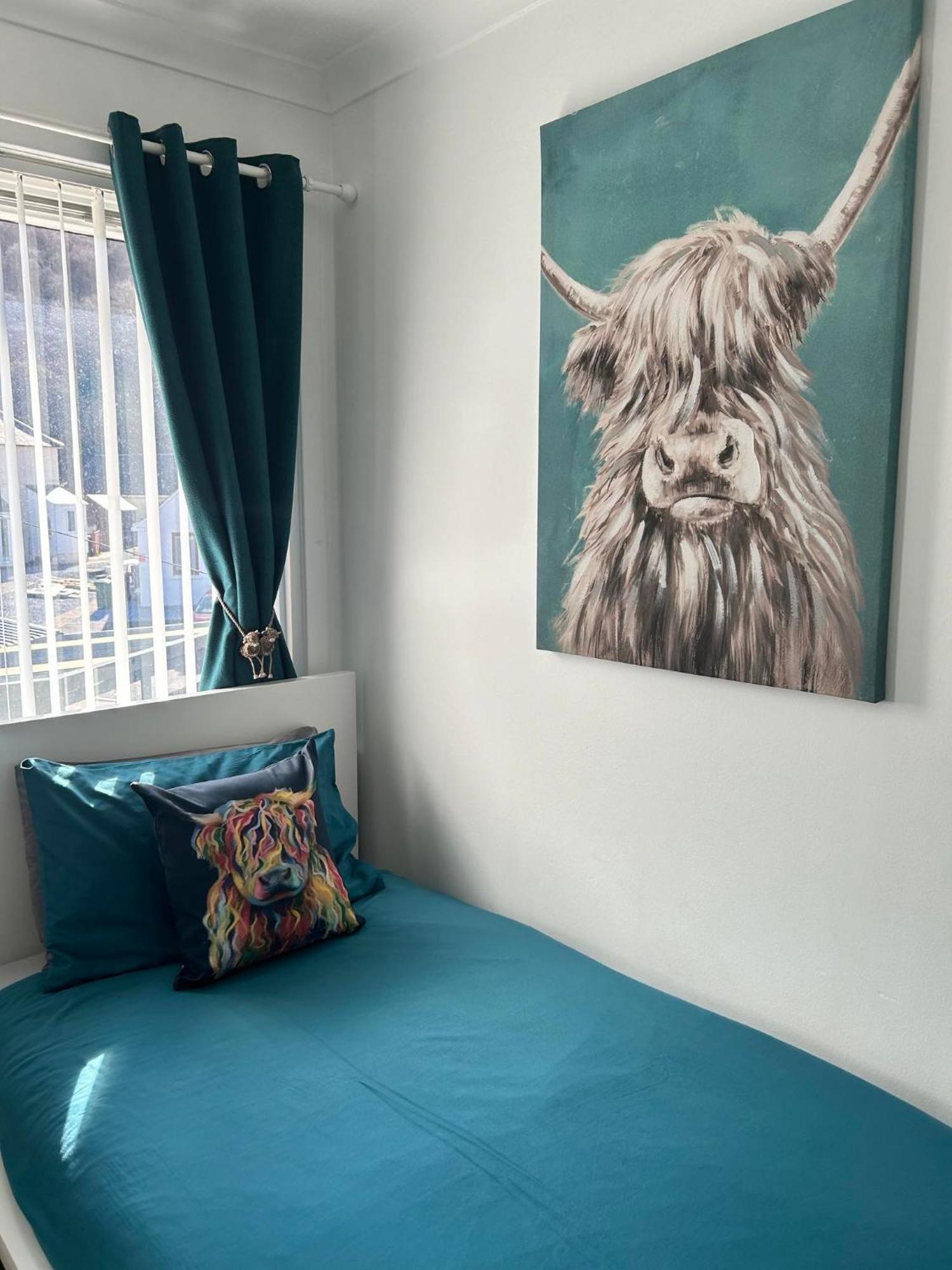 Nevis Rooms - Self Check In With Free Onsite Parking Inverlochy Экстерьер фото